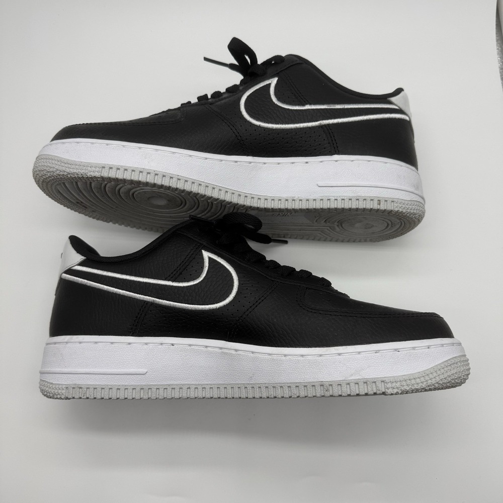 Nike Air Force 1 '07 Black White FJ4211-001 Men's 8.5 Leather Low Top Sneakers